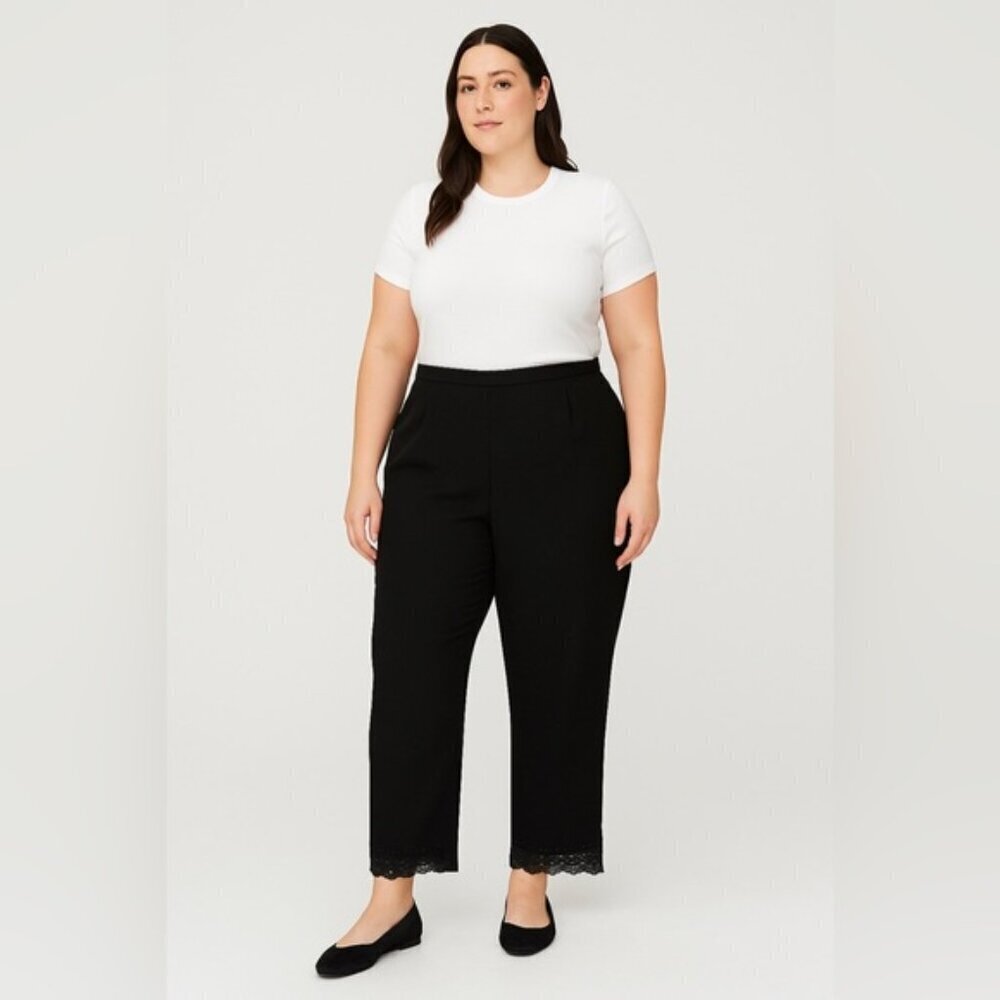 Plus Size Black Cropped Pants with Lace Hem - Size XXL